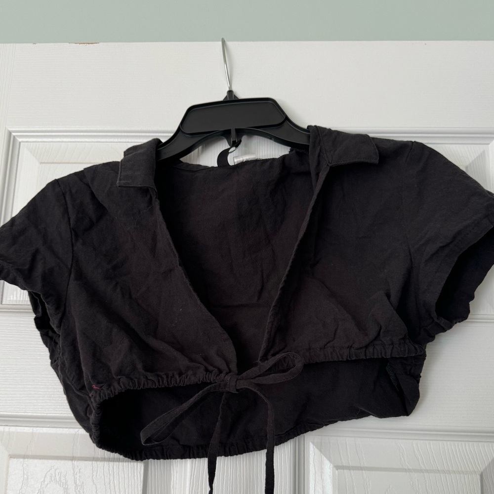 Black H&M cropped tie top